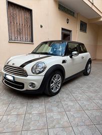 Mini cooper d r56 112 cv