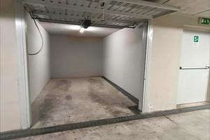 Box auto 19 mq - Via F. Bernardini - Roma