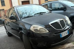 Lancia ypsilon