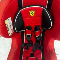 Seggiolino auto Ferrari