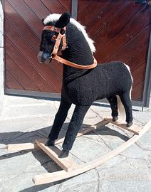 CAVALLO A DONDOLO 