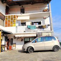 Ampia soluzione semindipendente con giardino e pot