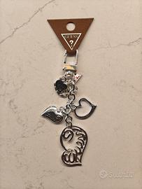 Portachiavi GUESS originale con charm cuore, color