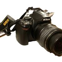 NIKON d3000 con 55 mm