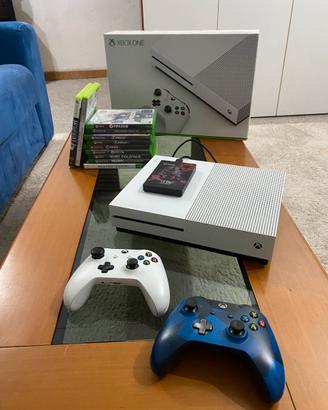 Xbox One + hard disk 2 tb