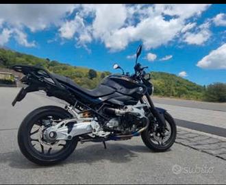 BMW R1200R Total Black 