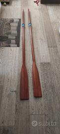 Coppia di remi in legno in perfette condizioni