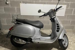 Piaggio Vespa 250 GTS - 2007