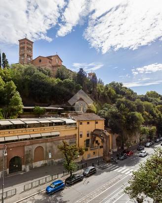 2 LOCALI A ROMA