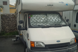 Camper mansardato Ford - pronto all'uso