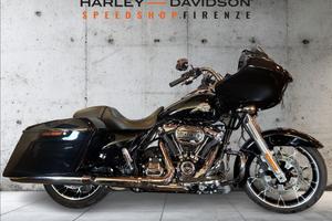 HARLEY-DAVIDSON Road Glide 114 1868