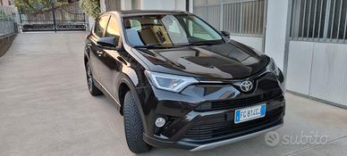 Toyota rav4 2.0 143cv