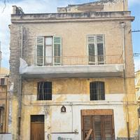 Bagheria/Via Scianna 2 Elevazioni da ristrutturare