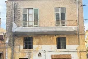 Bagheria/Via Scianna 2 Elevazioni da ristrutturare