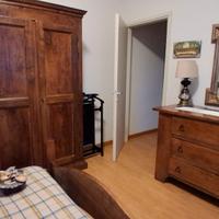 Camera matrimoniale completa legno massello