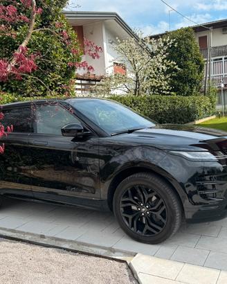 RANGE ROVER EVOQUE R-DYNAMIC SE TOTAL BLACK