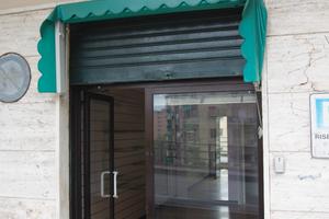 Muri locale commerciale via Tanini 8 rosso