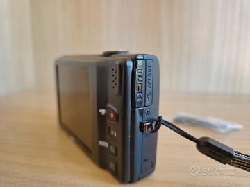 Nikon - Fotocamera digitale nera