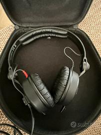 SENNHEISER HD 25