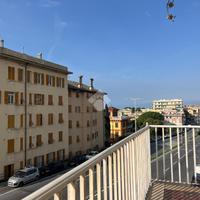 5 LOCALI A GENOVA
