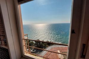 Sanremo. Monolocale OpenSpace sul mare.