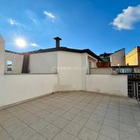 LUMINOSO MONOLOCALE CON TERRAZZA RISTRUTTURATO A N