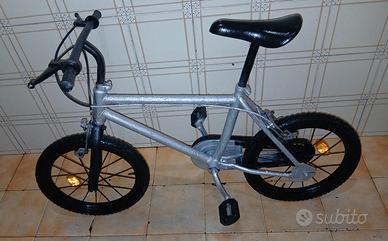 Bici MountainBike. Misura 14. Unisex 
