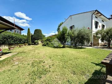 CASA SEMINDIPENDENTE A QUARRATA