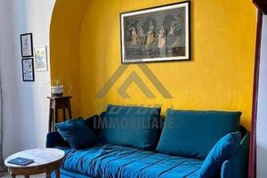 Attività / Licenza di 110 m² con più di 5 locali a