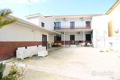 Soluzione indipendente Villa Literno