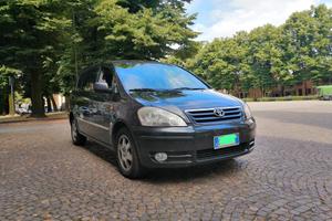 TOYOTA Avensis Verso 2.0 Tdi D-4D cat