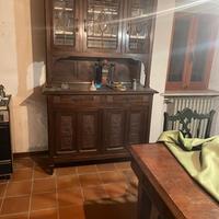 Mobile vetrinetta e tavolo antichi
