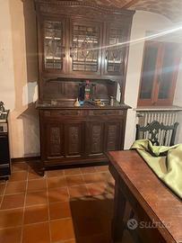 Mobile vetrinetta e tavolo antichi