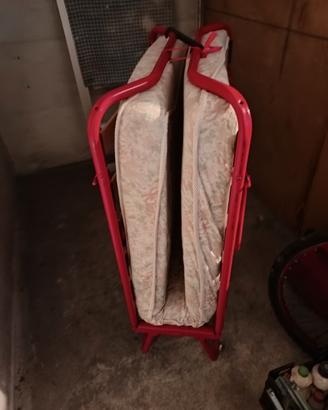 letto singolo con materasso  pieghevole 
