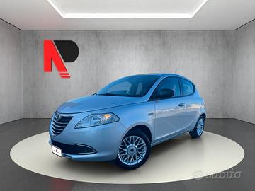 Lancia Ypsilon 1.2 69 CV 5 porte S&S Silver