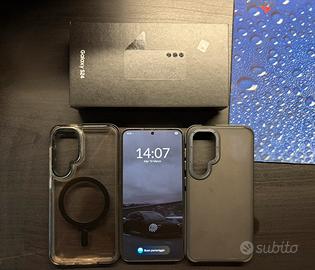 Samsung Galaxy S24 nero 256GB  + 2 cover