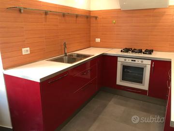 Cucina modulare/angolare completa