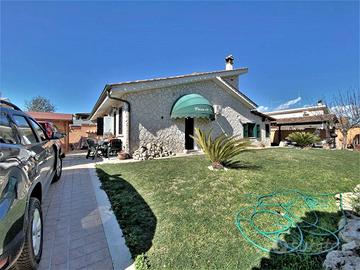 Villa di 110 m² con 4 locali a Roma