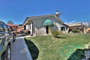 Villa di 110 m² con 4 locali a Roma