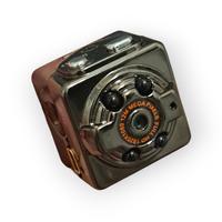 Mini videocamera SQ8 da testare con scatola