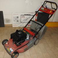 Tagliaerba a due ruote motrici