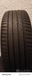 2 gomme seminuove Bridgestone 235/55/20