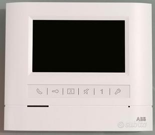 Negozio specializzato vende videocitofono Abb mode