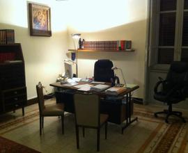 Stanza in studio legale - zona stazione centrale