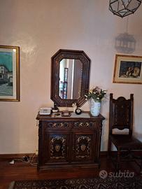 credenza bassa con specchio