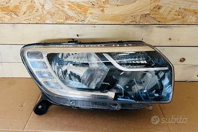 Faro anteriore destro Dacia Sandero