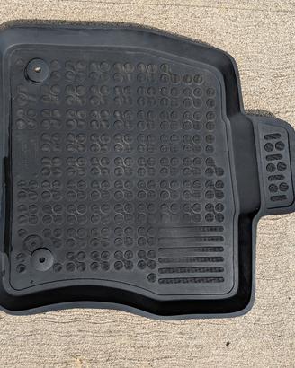tappetini gomma e vasca baule golf 7 