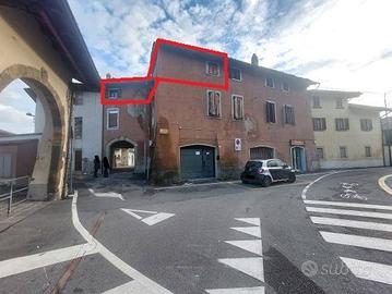 Immobile in asta di 138 m² con 3 locali a Madone