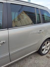 Porta posteriore sinistra OPEL ZAFIRA del 2007