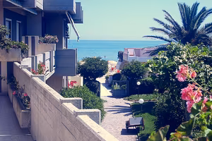 Trilocale in residence confinante con la spiaggia